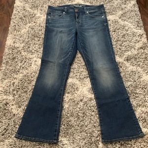 American Eagle Skinny Kick Jeans